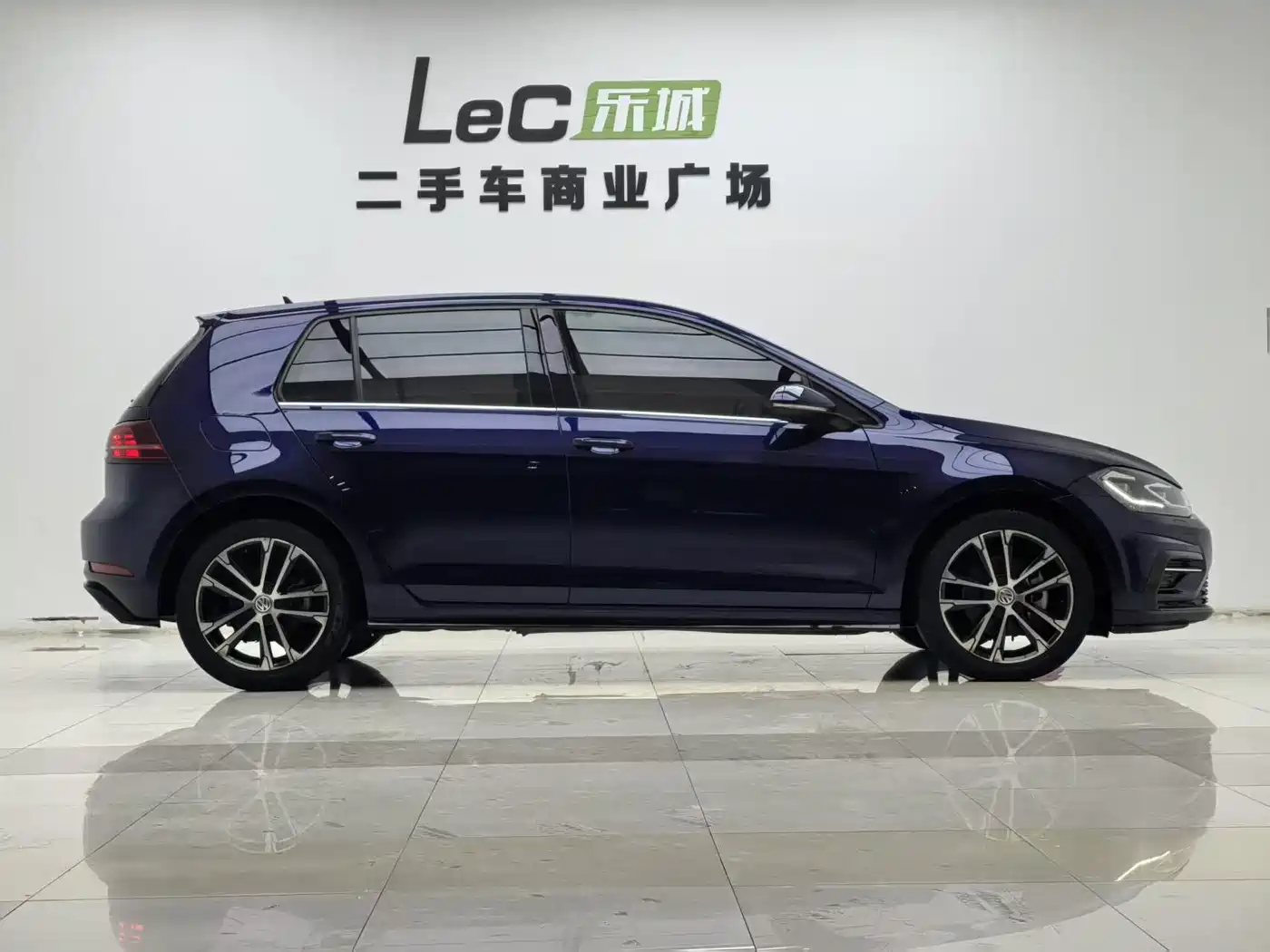 Volkswagen Golf 2019 280TSI DSG R-Line China VI фото 4