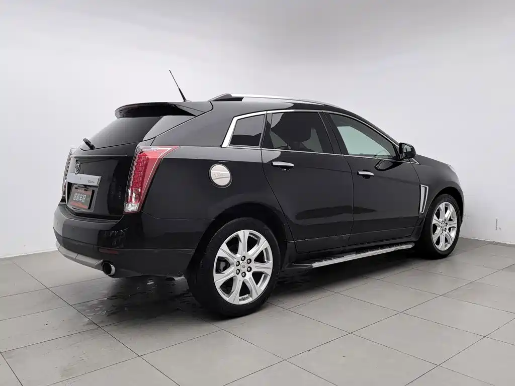 Фото 2 - Cadillac SRX
