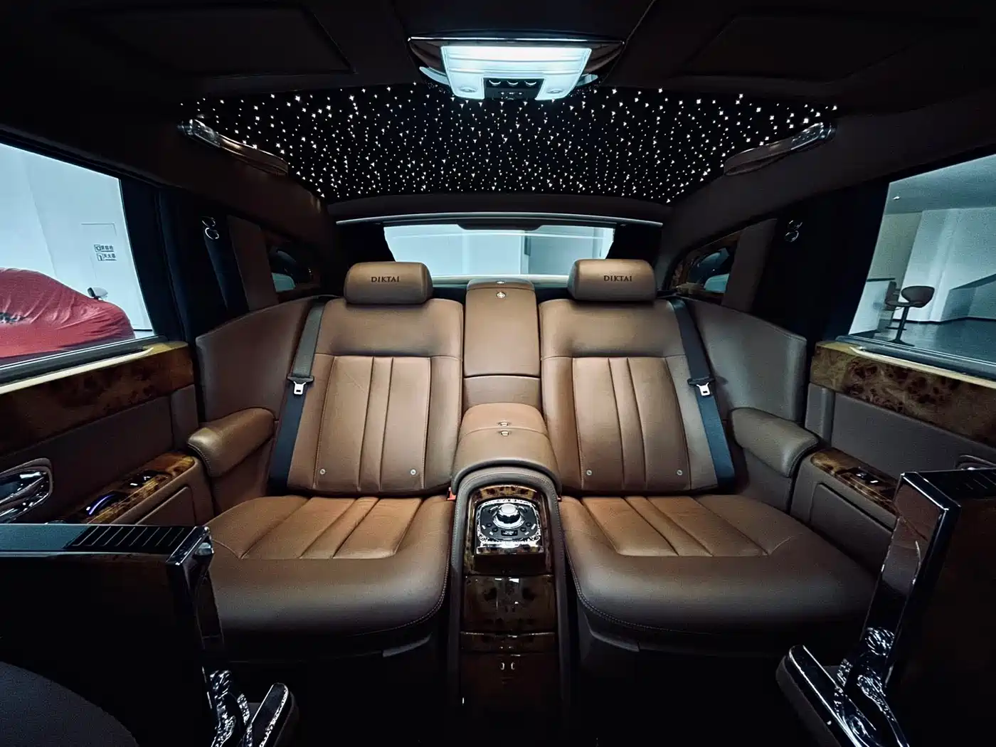 Rolls-Royce Phantom 2014 2013 6.7L Extended Wheelbase (EWB)