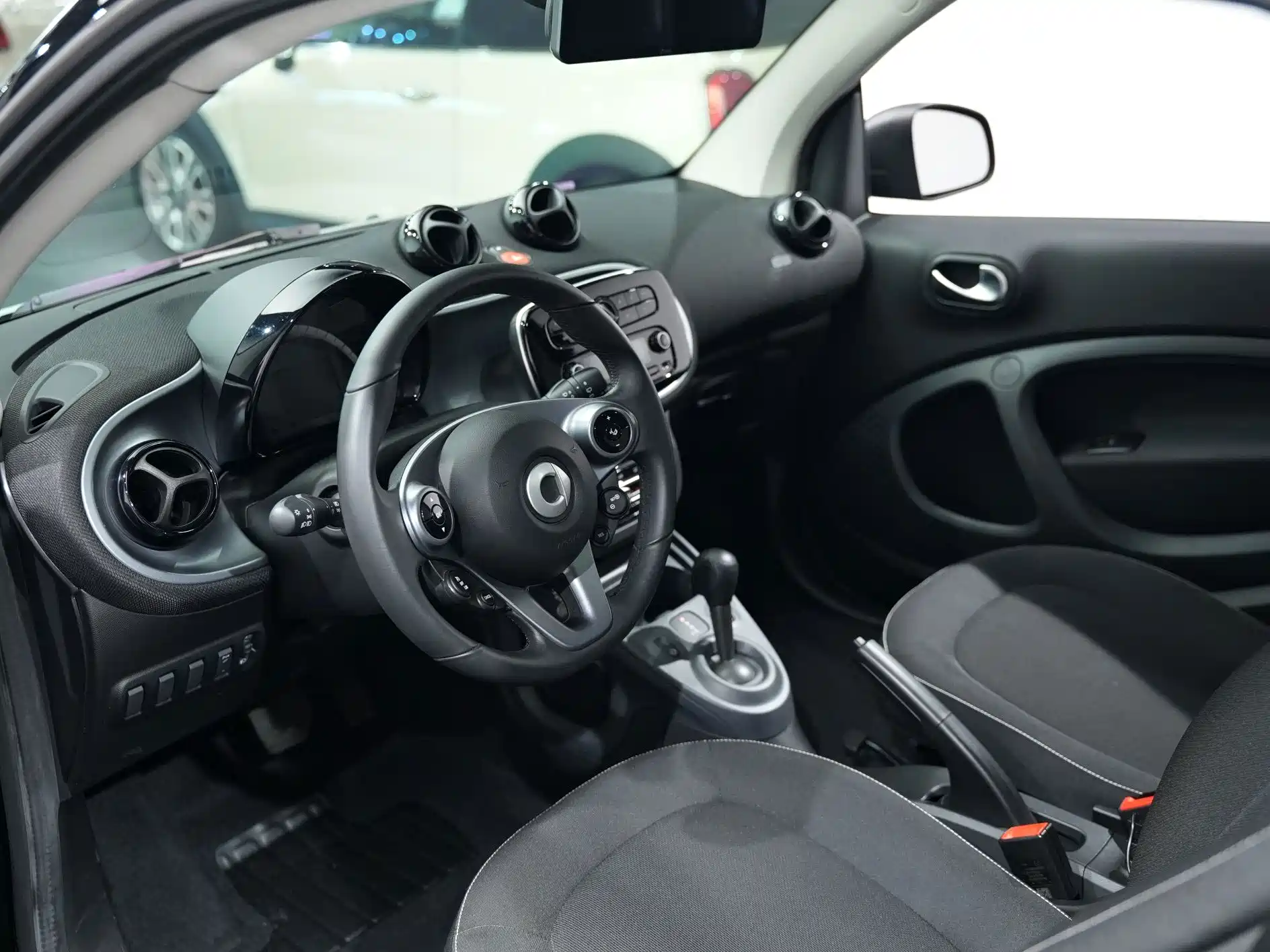 Photo 8 - smart fortwo
