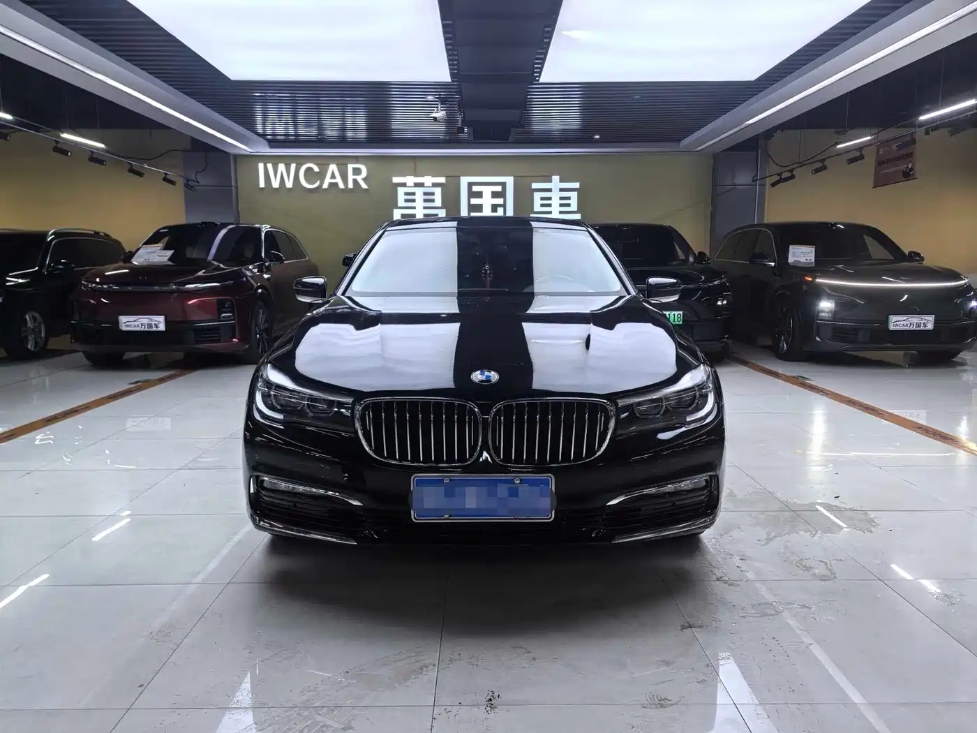 BMW 7 Series 2017 730Li Leading Edition фото 2