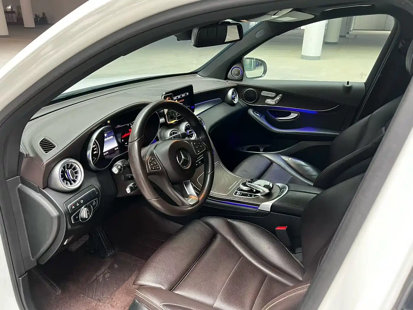 Mercedes-Benz GLC 2017 GLC 300 4MATIC Dynamic фото 5