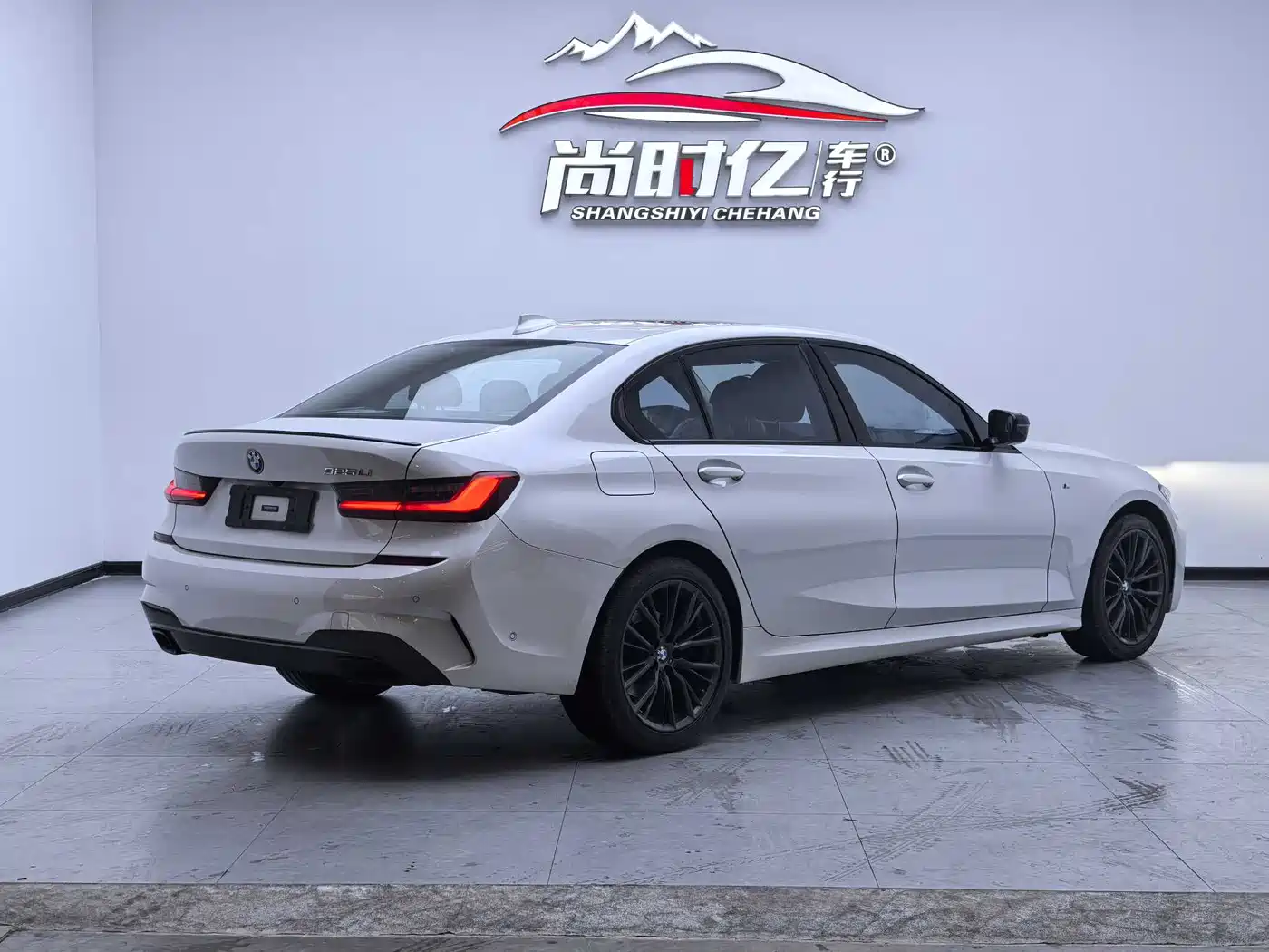 BMW 3 Series 2021 325Li M Sport Night Edition фото 8
