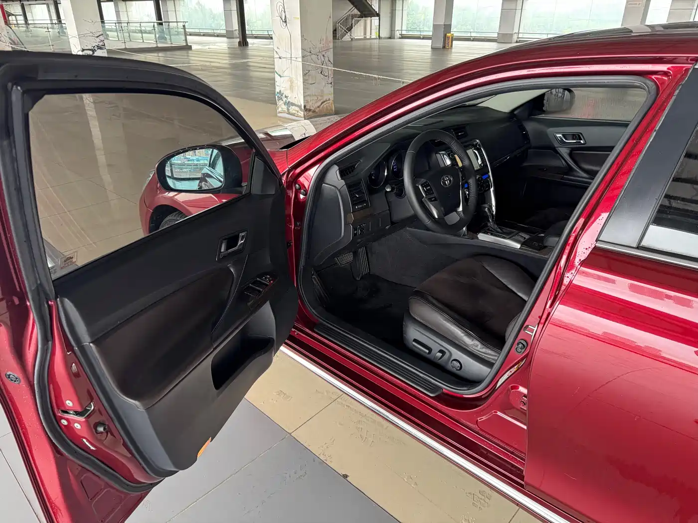 Toyota Reiz 2013 2.5V Premium Edition фото 11