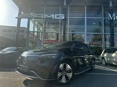 Mercedes-Benz EQE SUV