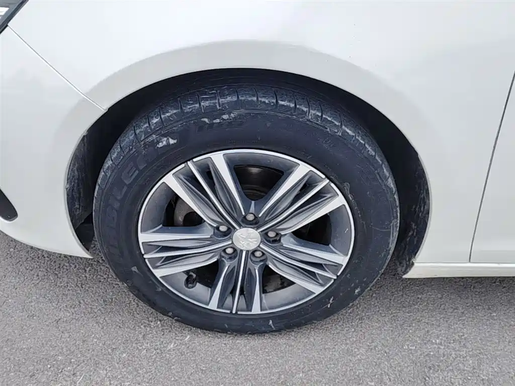 Peugeot 308 2016 1.6L Automatic Luxury фото 23