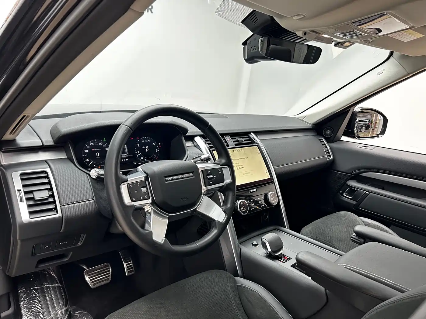 Land Rover Discovery 2021 360PS R-Dynamic S фото 7