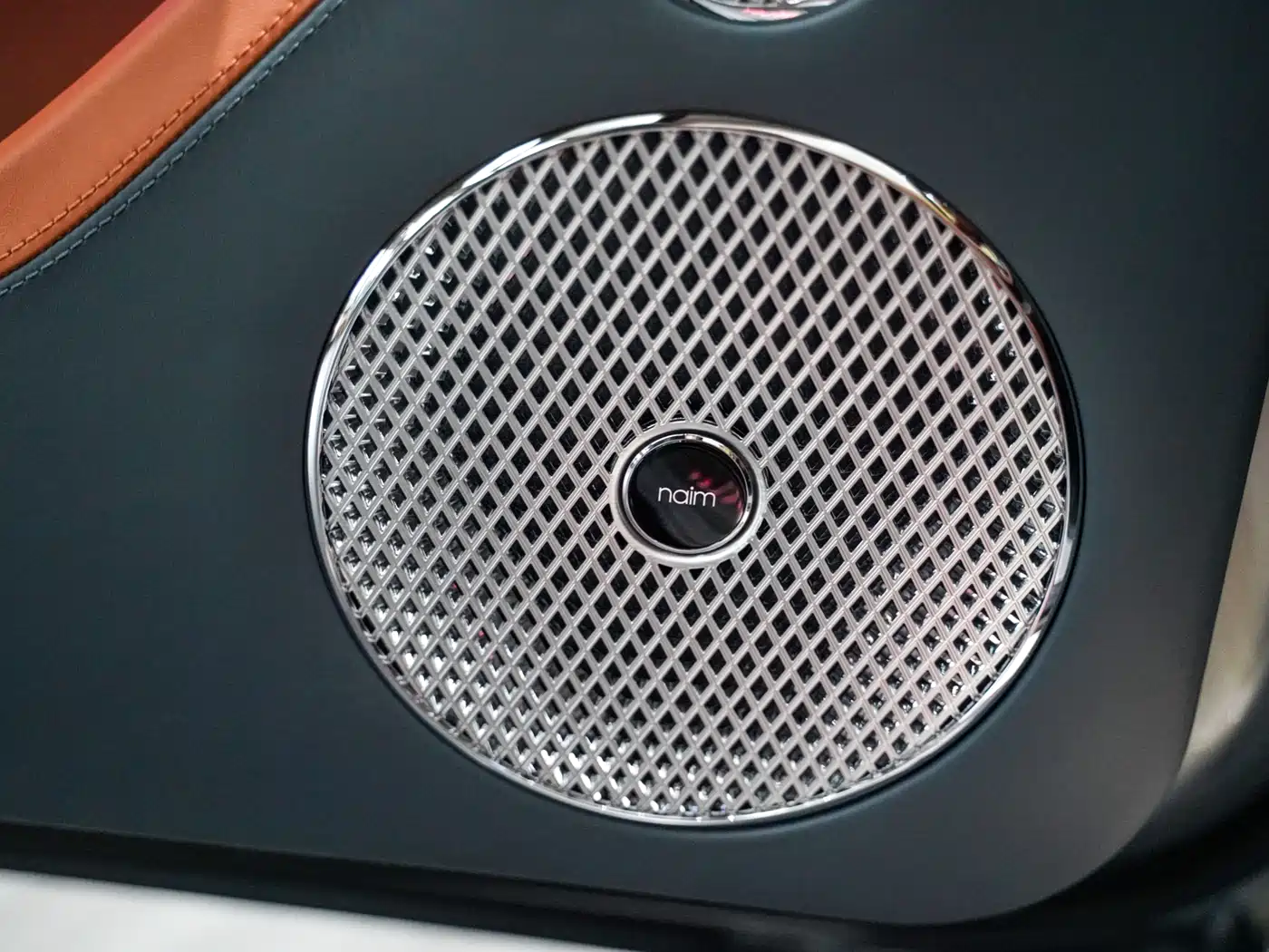 Bentley Continental 2022 6.0T GT W12 Mulliner Convertible фото 7