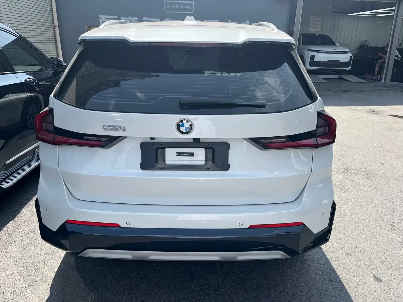 Фото 11 - BMW X1