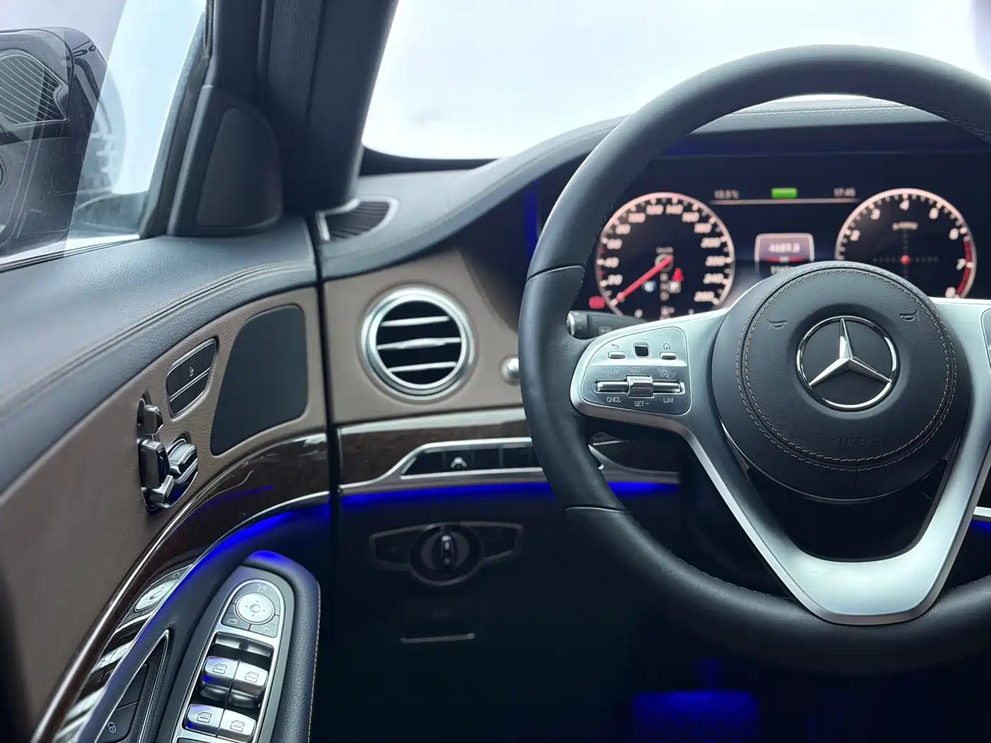 Mercedes-Benz S-Class 2019 S 320 L фото 15
