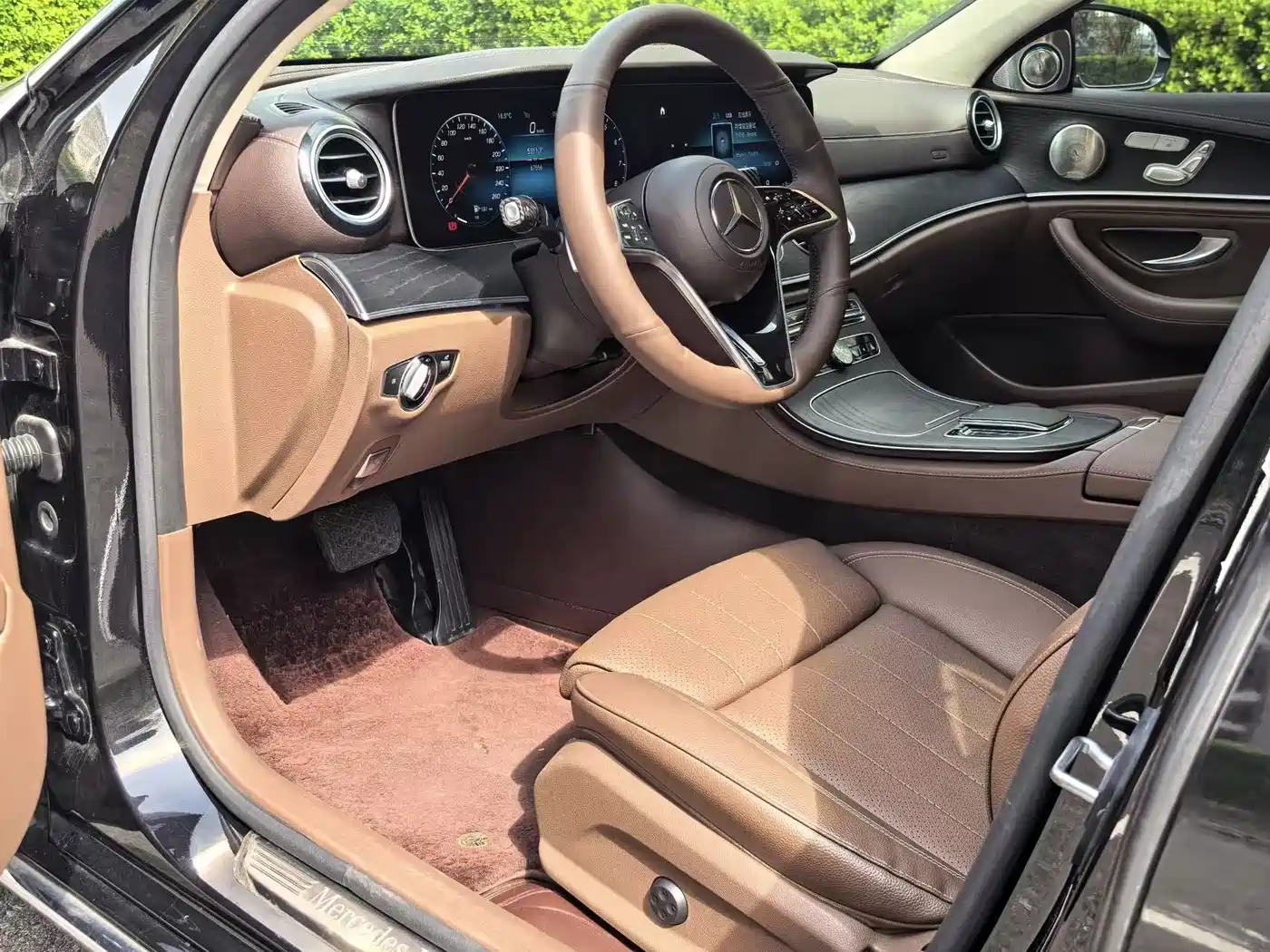 Mercedes-Benz E-Class 2022 E 300 L Luxury фото 7