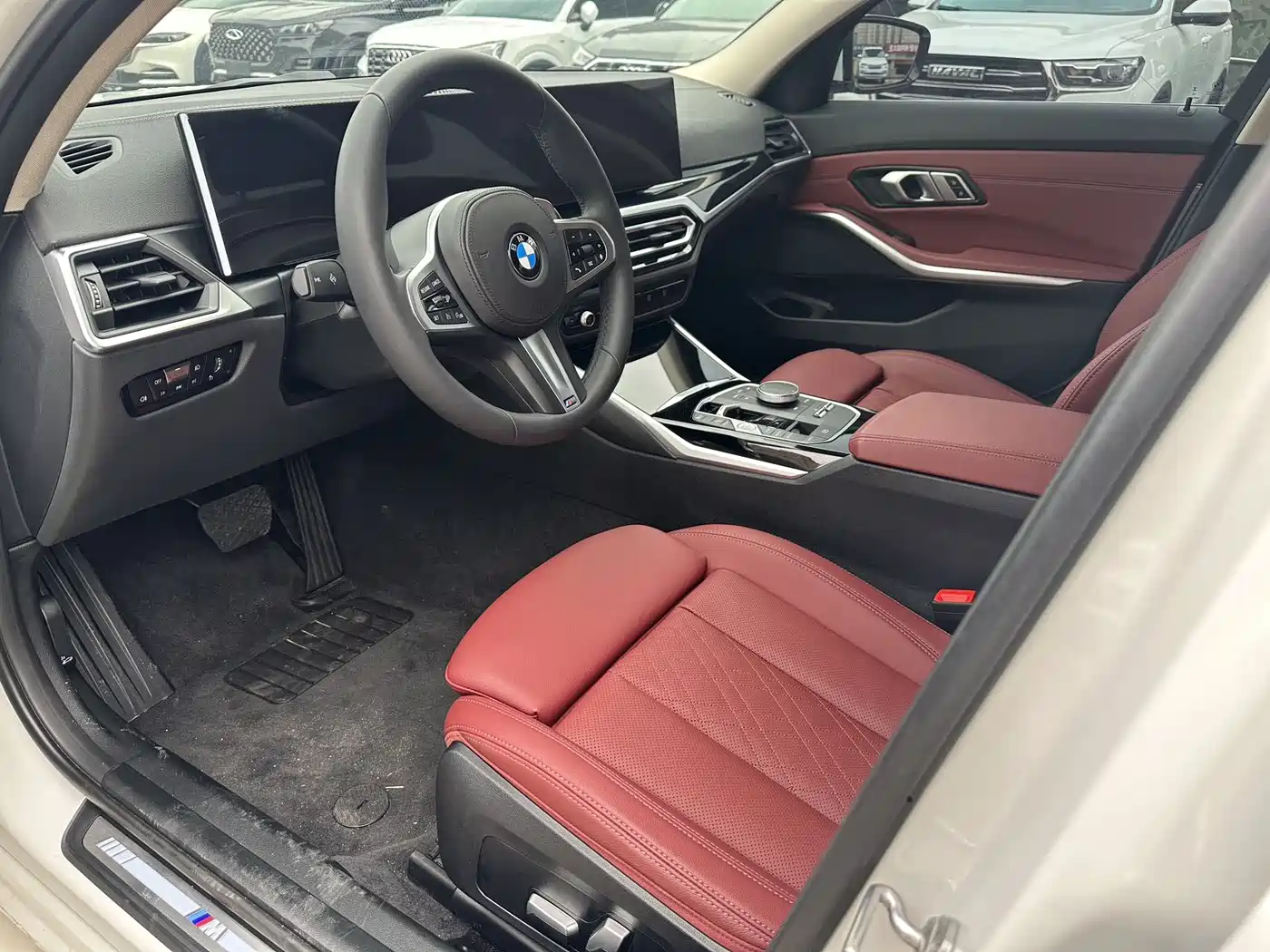 BMW 3 Series 2023 320Li M Sport Package фото 4