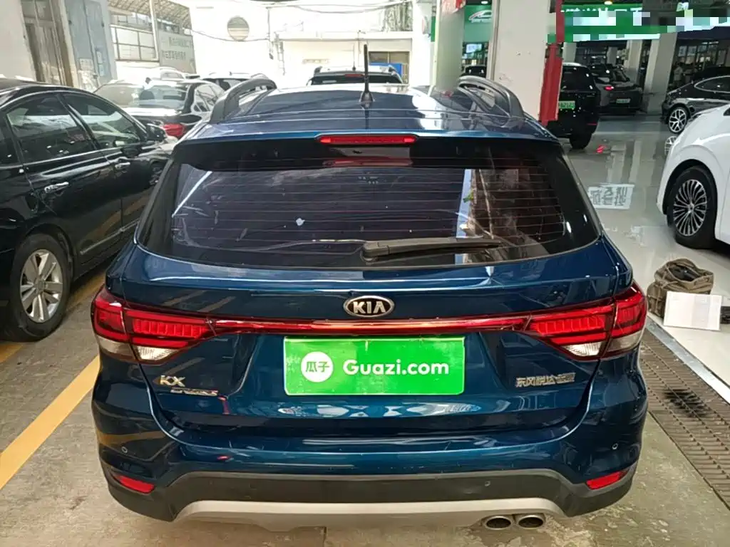 Kia KX CROSS 2018 2017 1.4L AT GLS