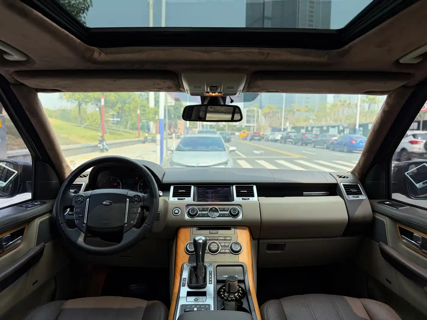 Land Rover Range Rover Sport 2013 3.0 TDV6 Diesel фото 8