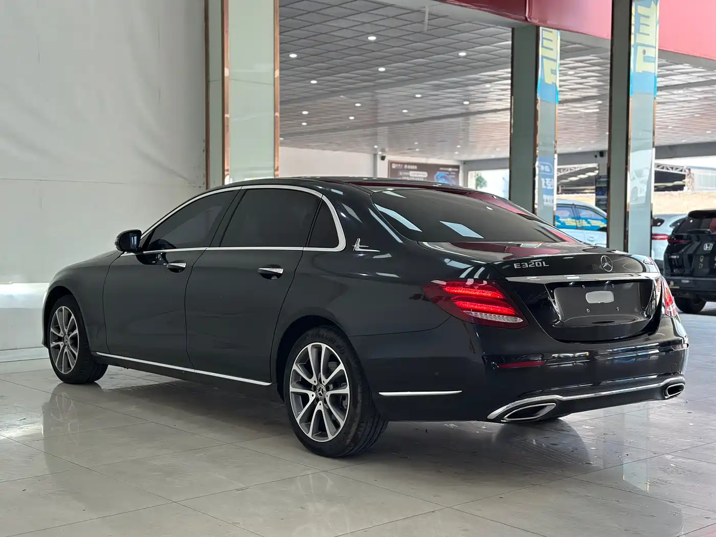 Mercedes-Benz E-Class 2020 E 260 L фото 20