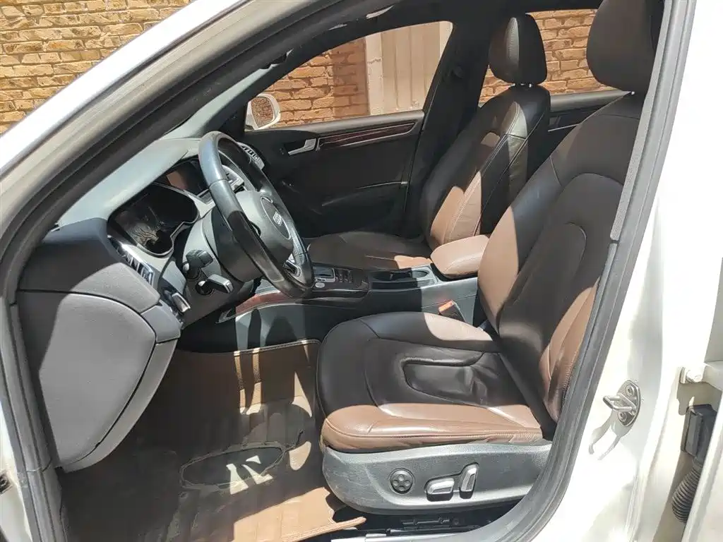 Audi A4L 2016 35 TFSI Automatic Comfort фото 12