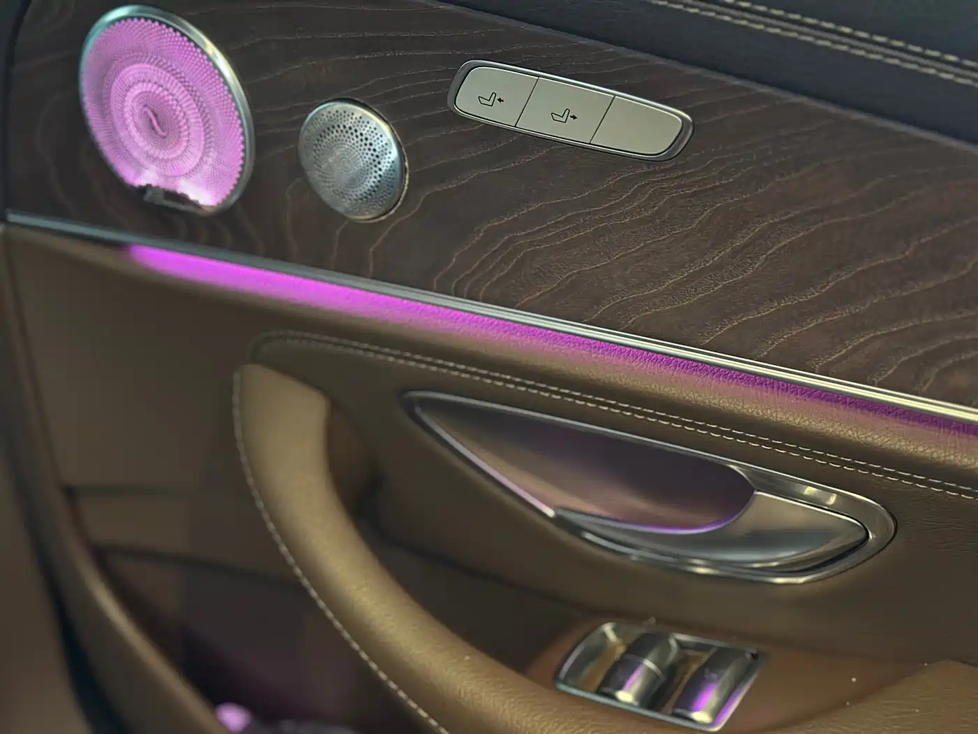 Mercedes-Benz E-Class 2020 E 260 L фото 11