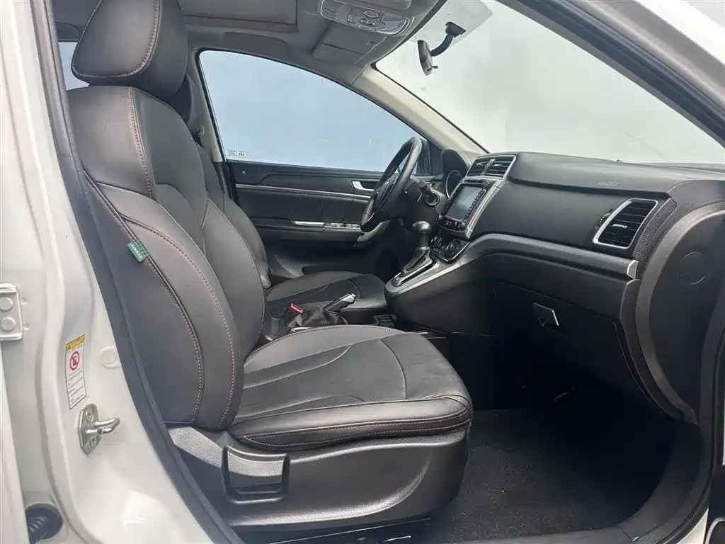 Haval H6 2017 Red Label Sport 1.5T Automatic 2WD Luxury фото 14