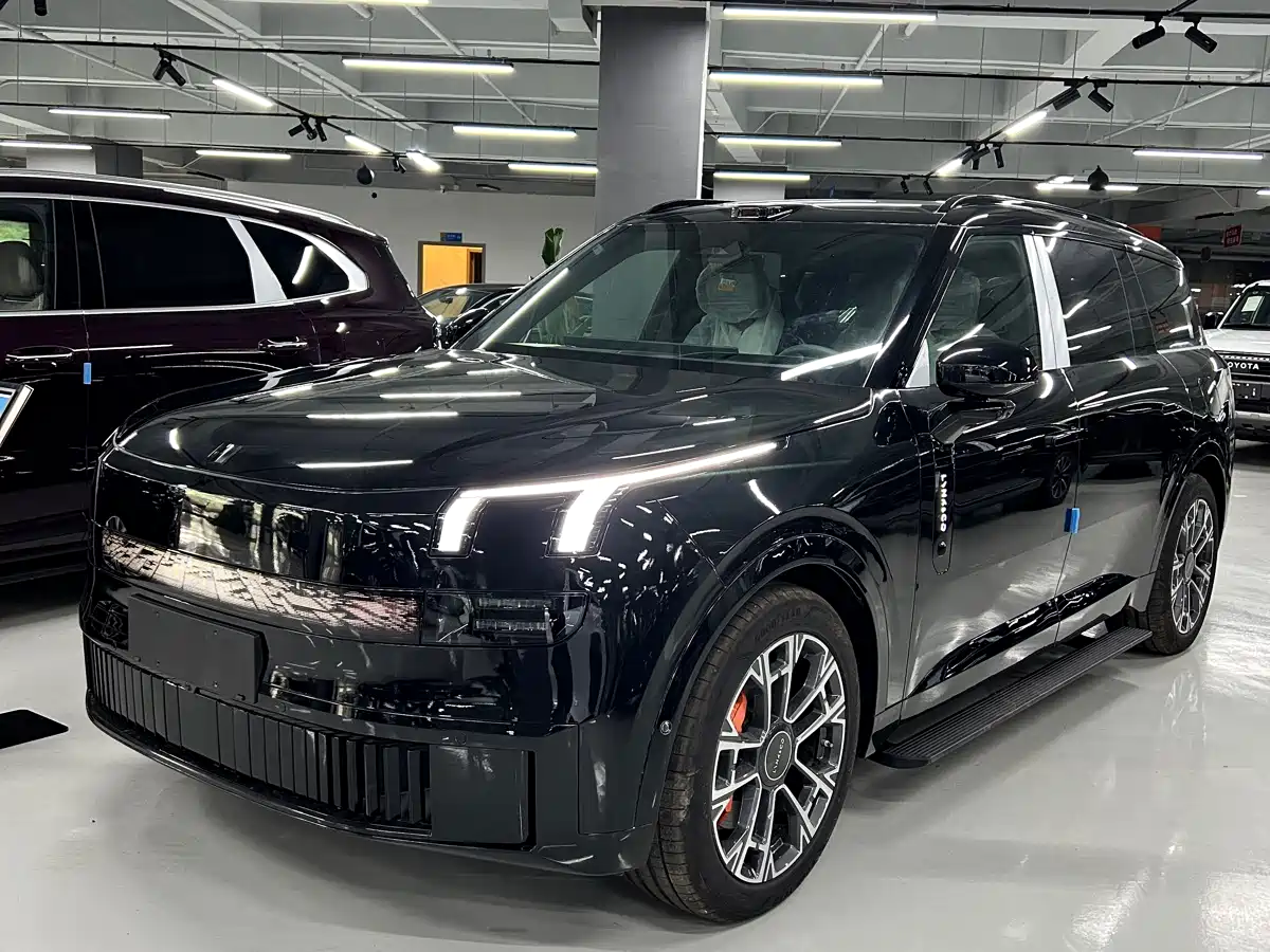 Lynk & Co 900 2025 2.0T Ultra