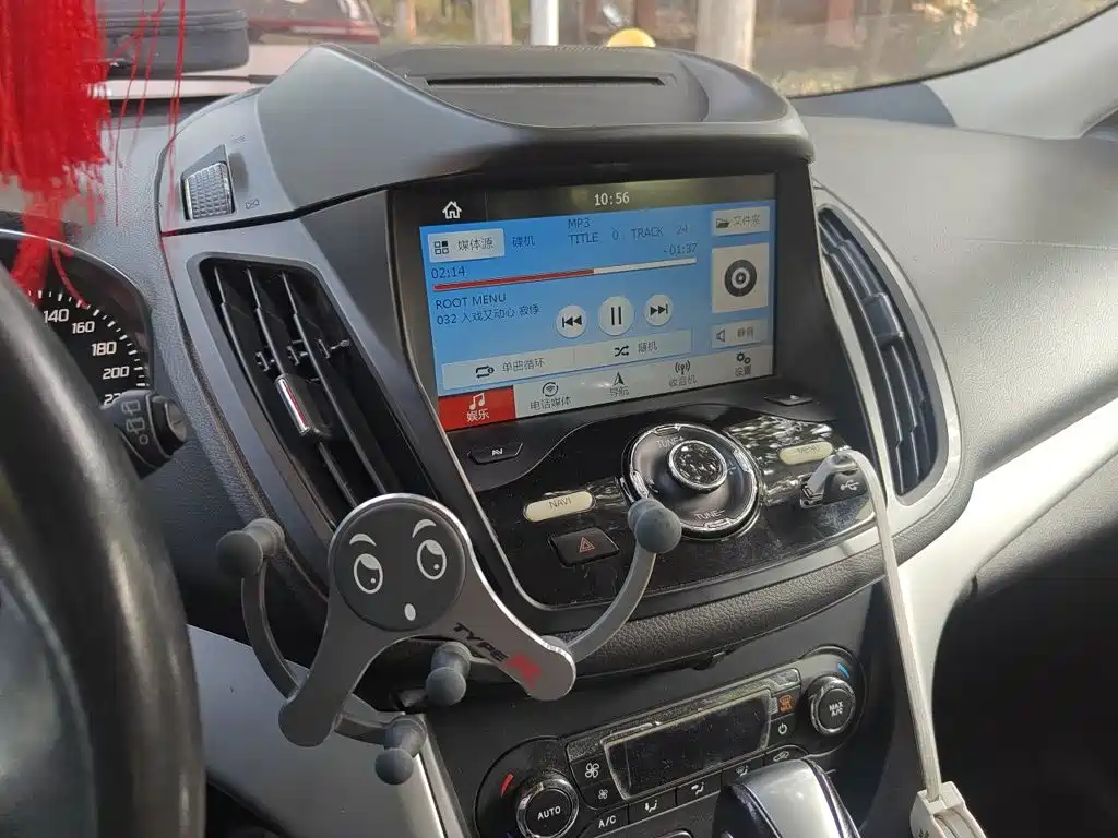 Фото 9 - Ford Kuga