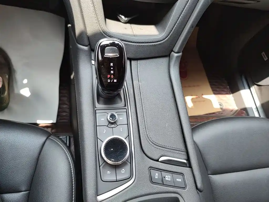 Cadillac XT5 2021 2.0T 2WD Luxury Edition фото 14