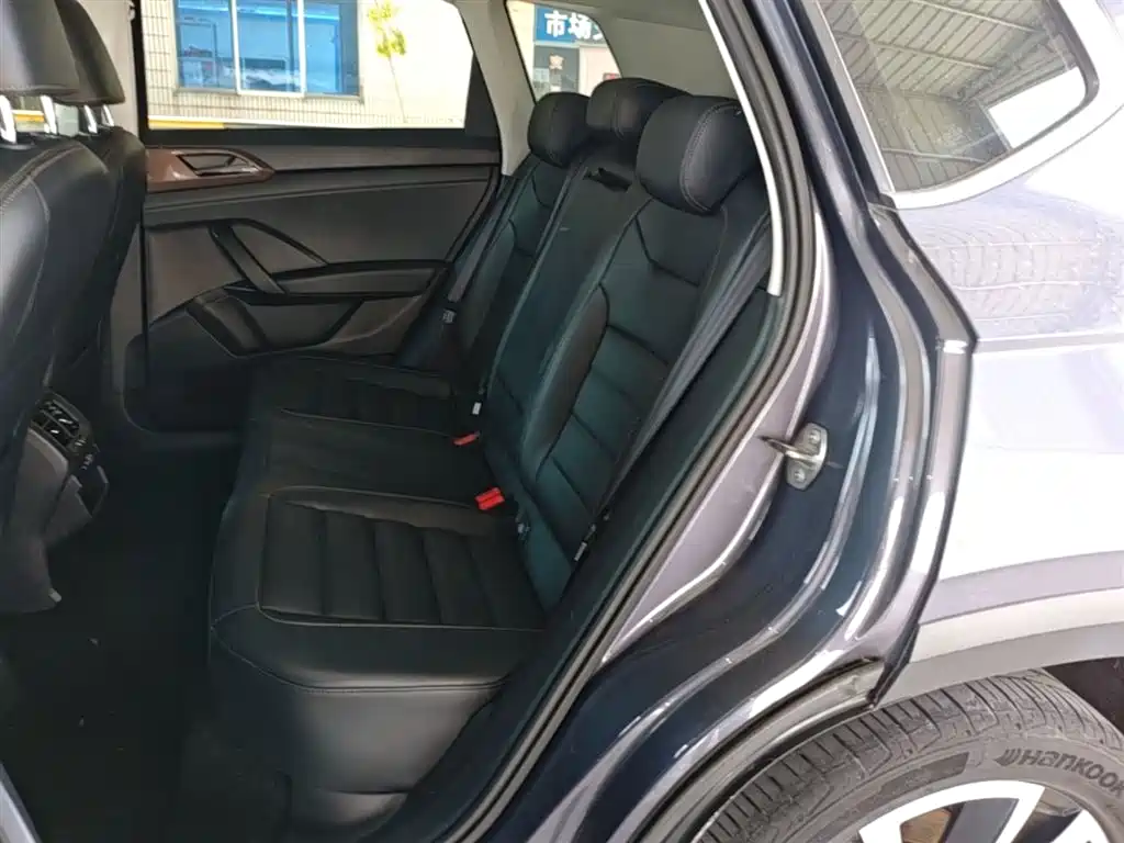 VOLKSWAGEN TUYUE