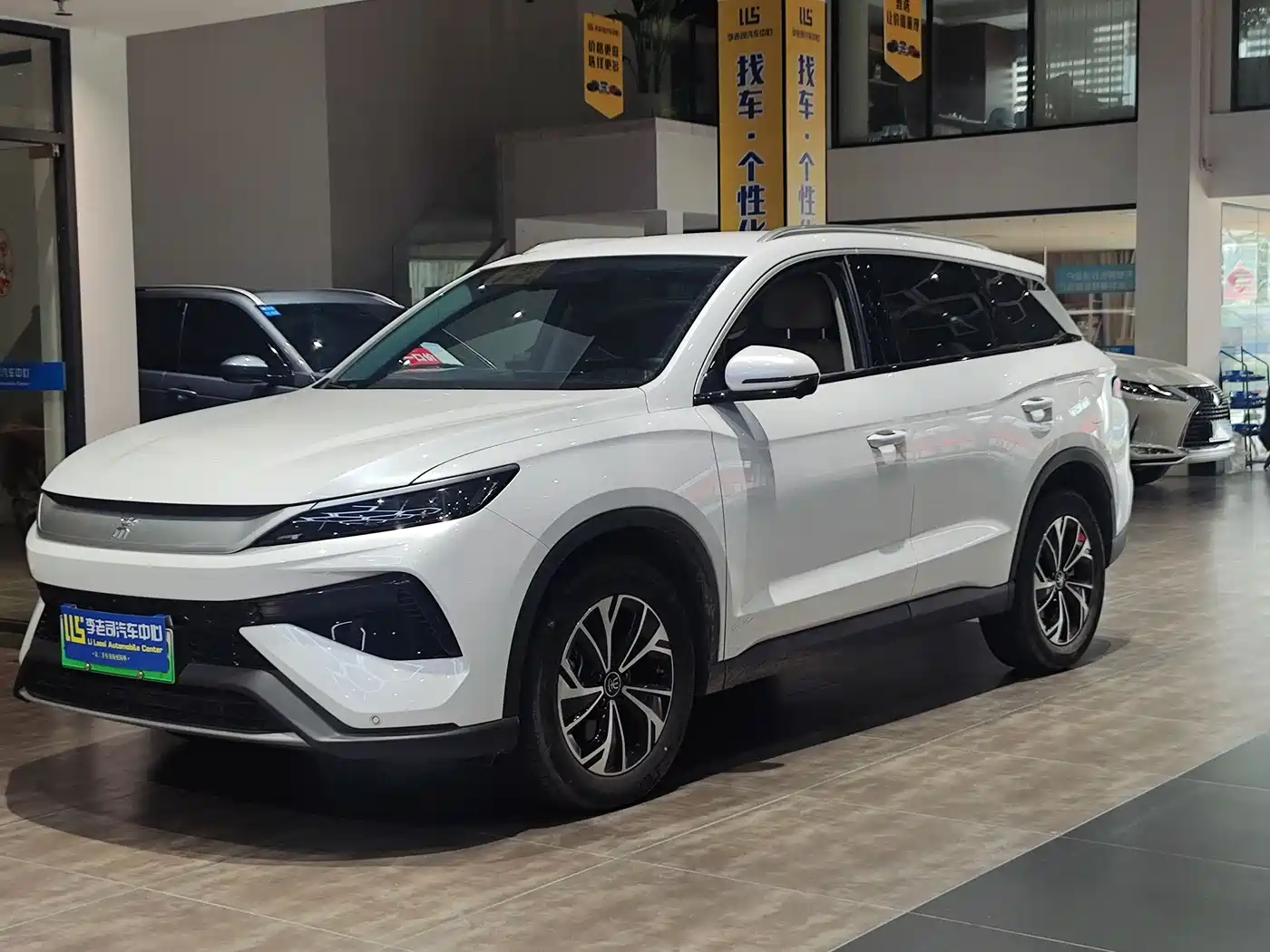 BYD Song Pro New Energy 2025 2nd Gen DM-i 75KM Leading Type фото 3
