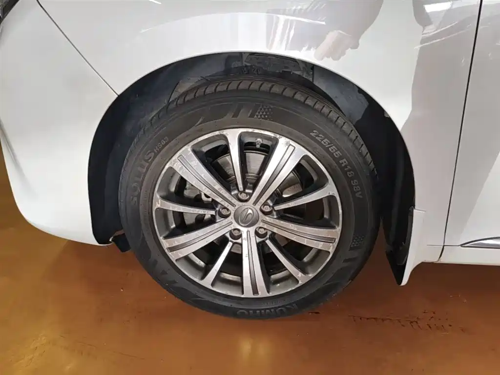 GAC Trumpchi Trumpchi M8 2018 320T Premium Edition фото 23
