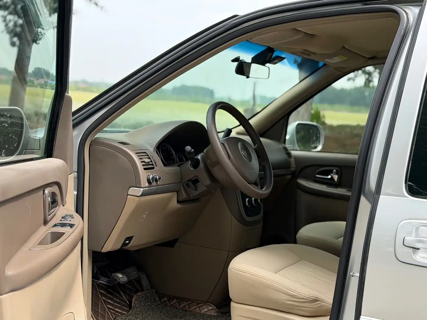 Buick GL8 2014 2.4L Classic Edition фото 9