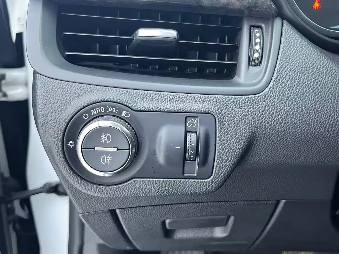 Buick Envision Plus 2014 2014 28T 4WD All-round Flagship