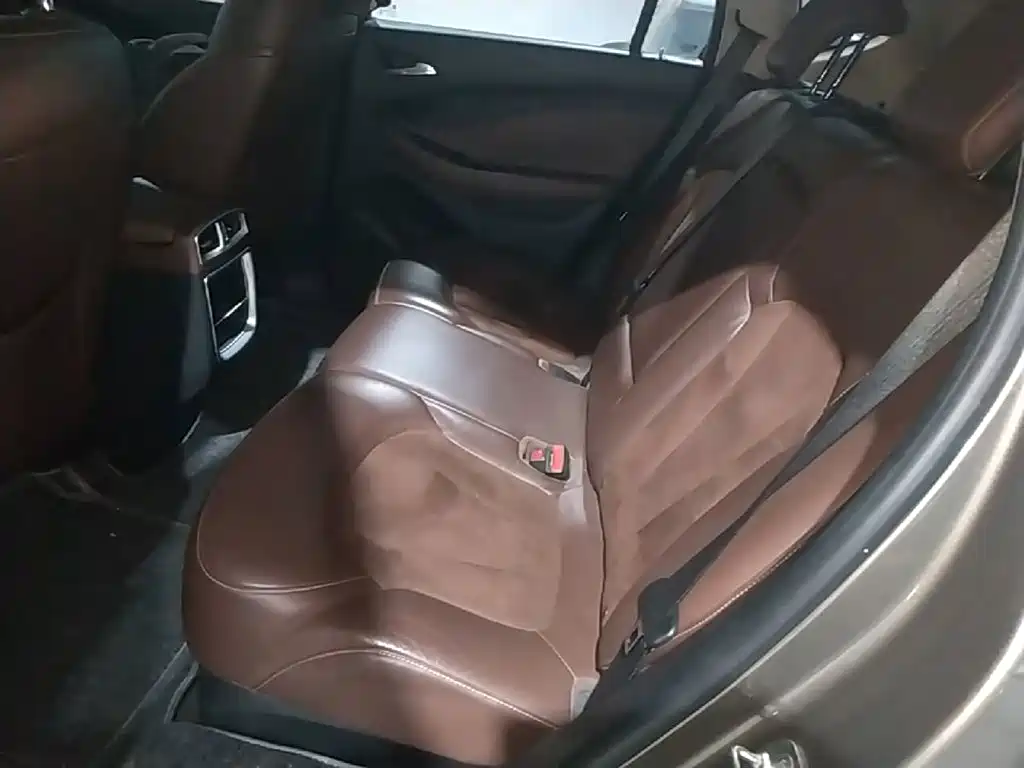 Фото 17 - Buick Envision Plus
