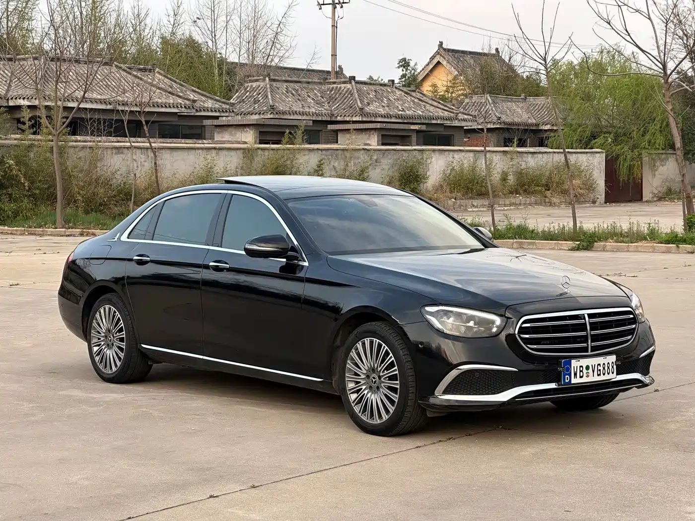 MERCEDES-BENZ E CLASS