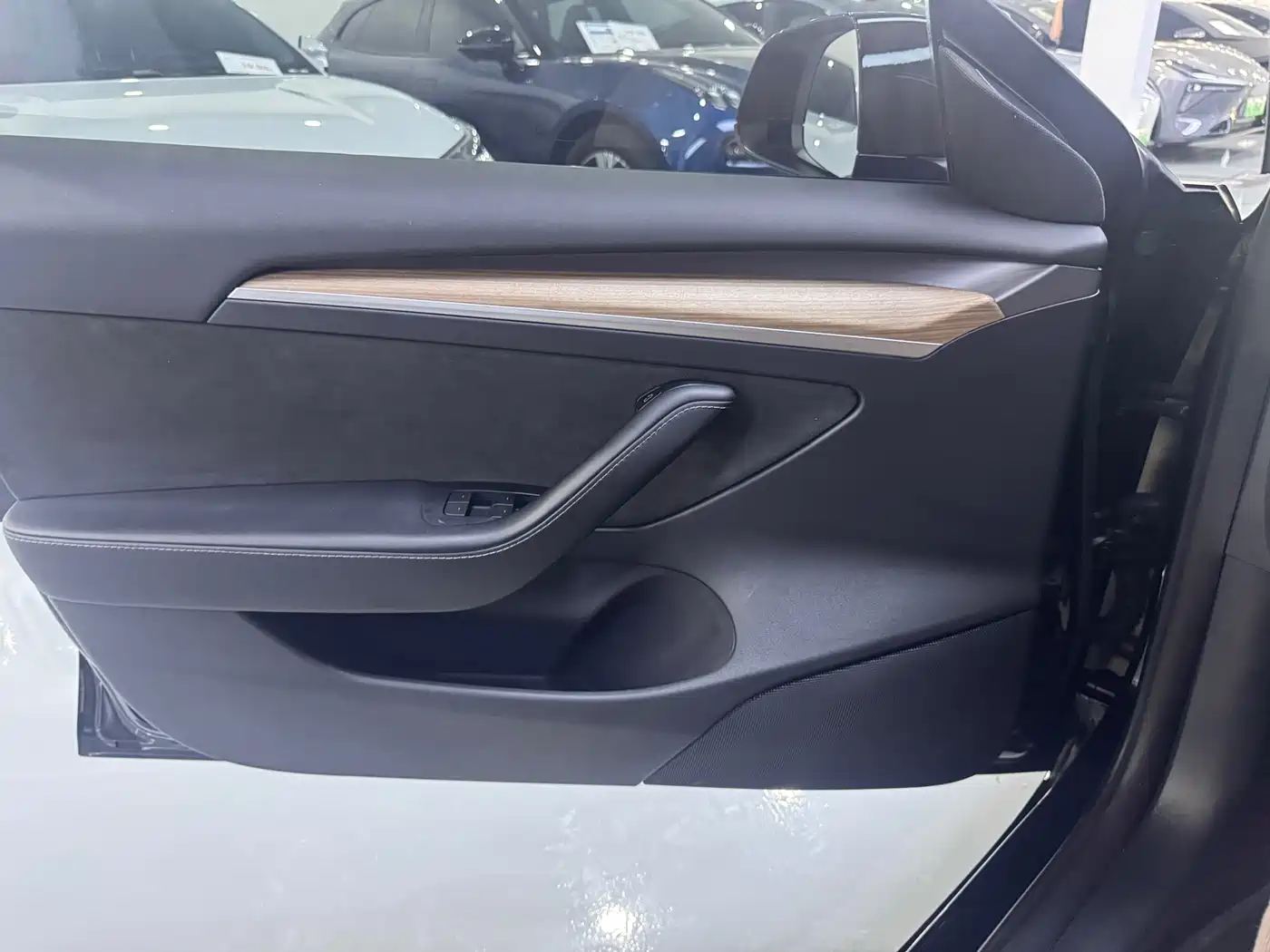 Tesla Model 3 2022 Model Rear-Wheel Drive Version фото 10
