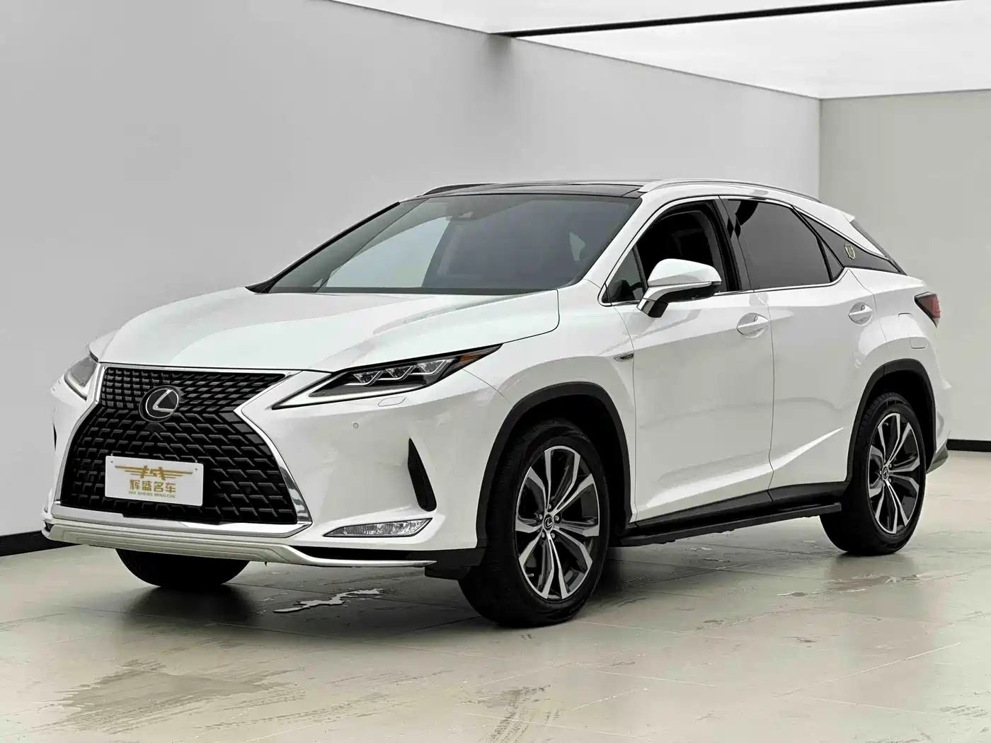 Lexus RX 2020 Facelift 300 AWD Elegance Edition