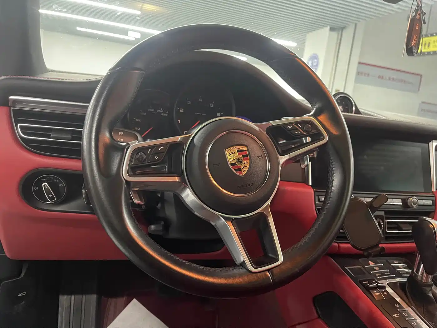 Porsche Macan 2021 Macan 2.0T фото 7