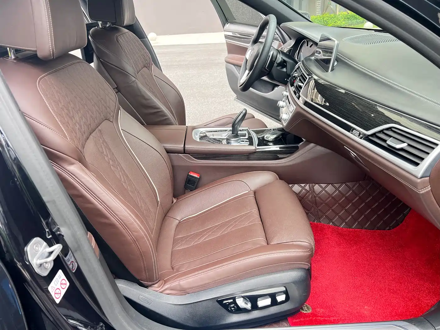 BMW 7 Series 2018 740Li Leading Type M Sport Package фото 15