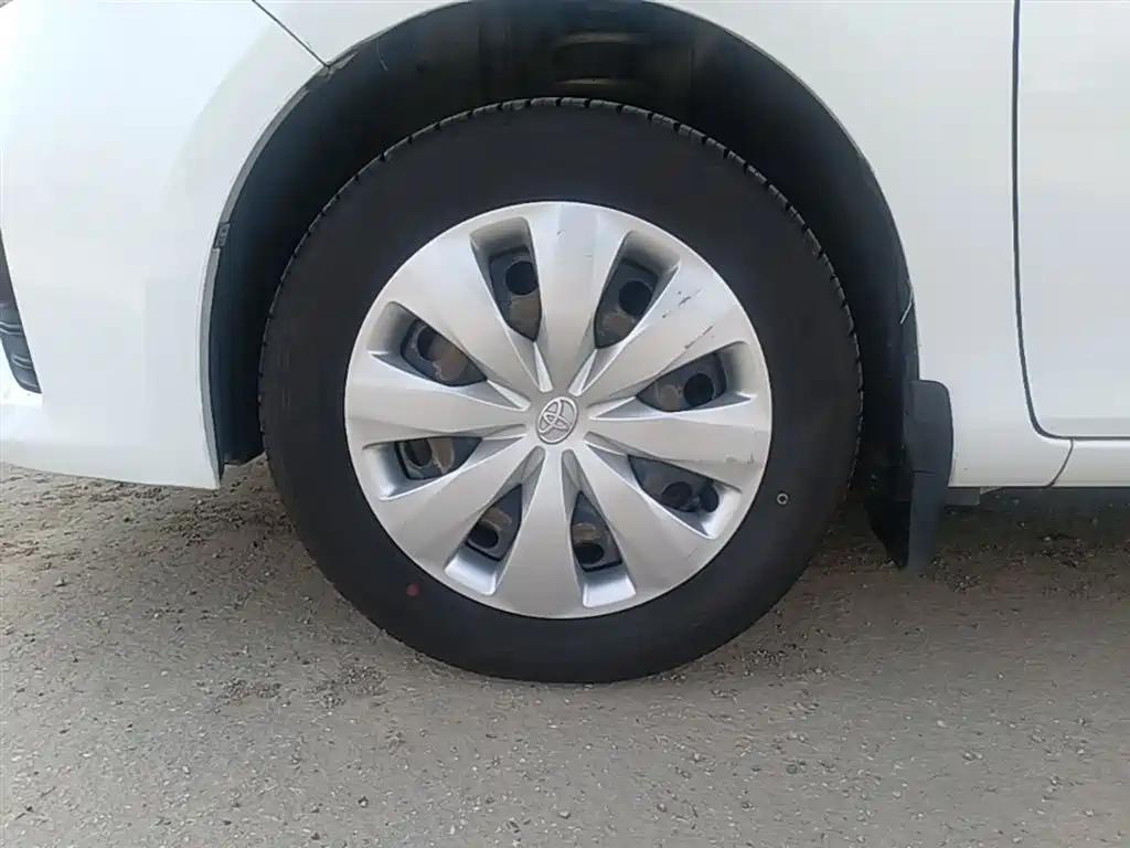 Toyota YARiS L Zhi Xuan 2015 1.5E Auto Charming Edition фото 23