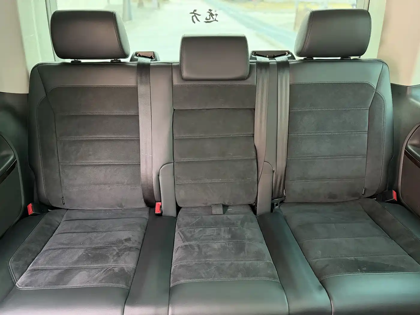 Volkswagen Multivan 2018 2.0TSI 4WD Premium Edition 7-Seater фото 11