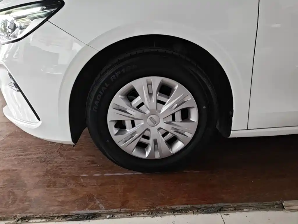 Geely Emgrand 2026 2025 4th Gen 1.5L Manual Starlight Edition