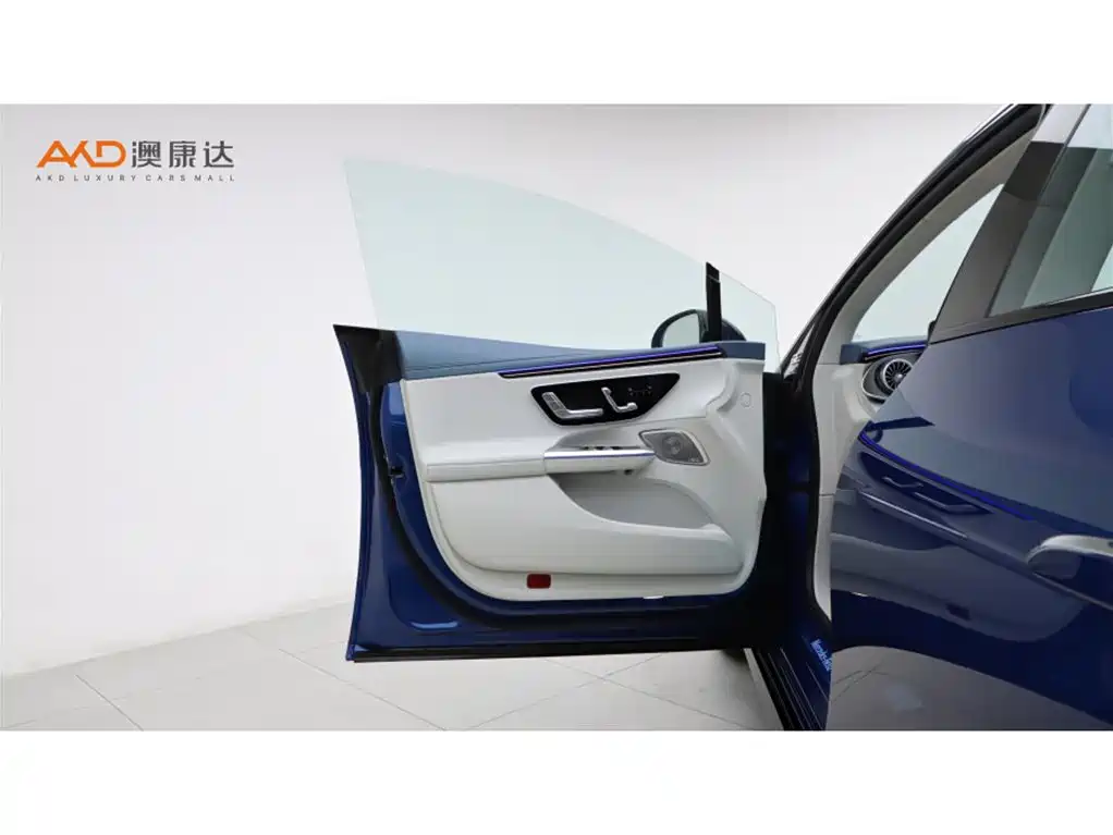 Mercedes-Benz EQE 2022 350 Pioneer Edition фото 10