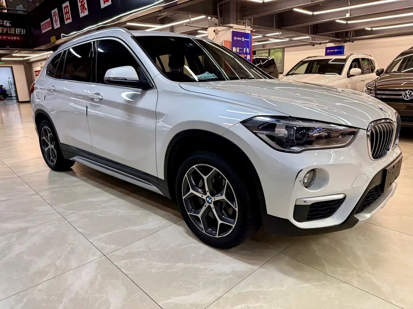 BMW X1 2019 xDrive20Li Premium Model фото 3