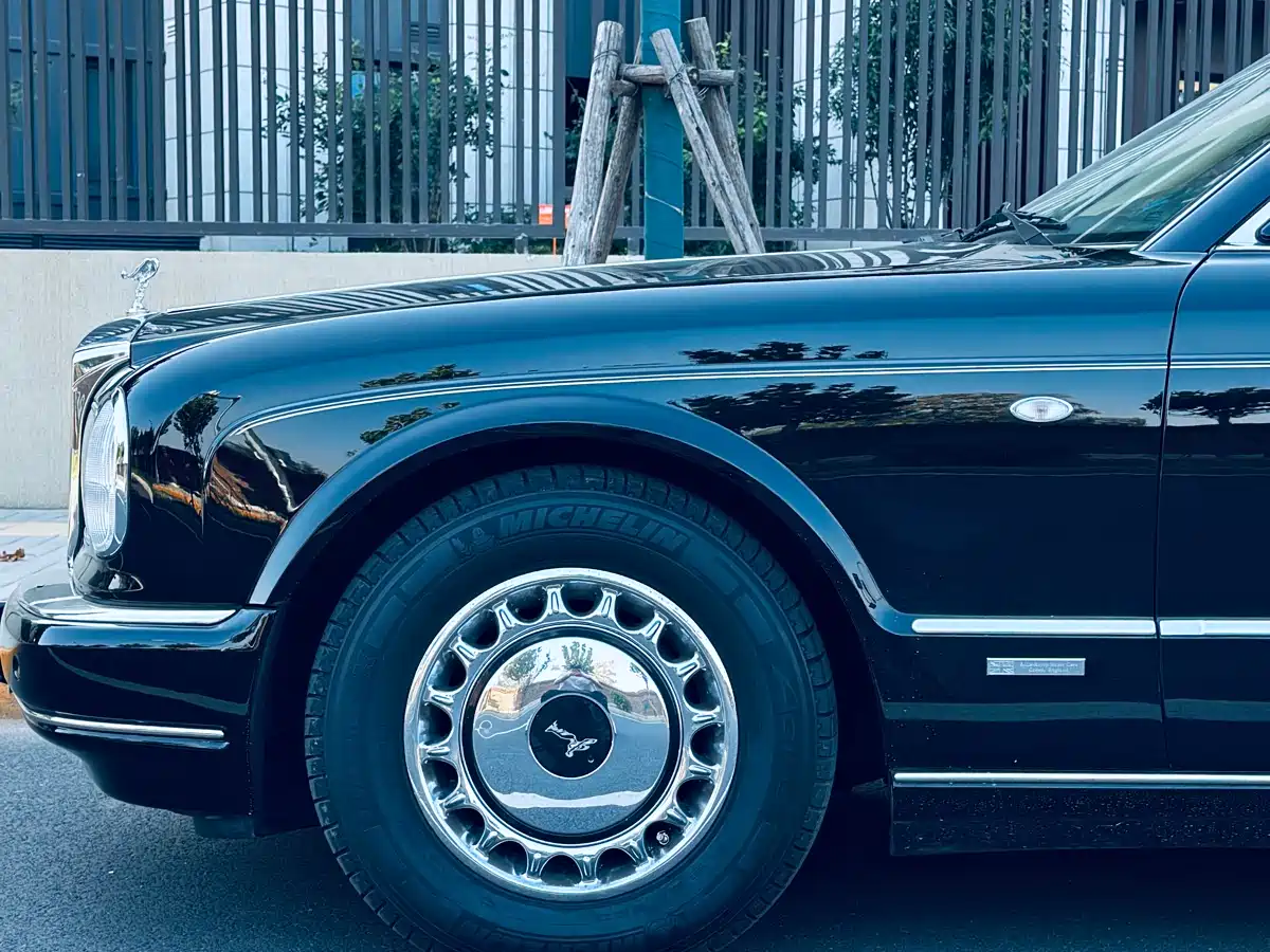 Rolls-Royce Phantom 2004 Model 6.7L Standard Version фото 7
