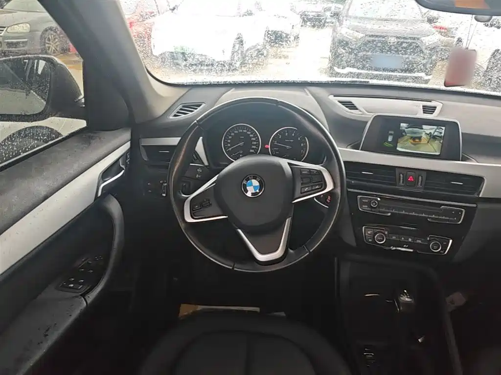 BMW X1 2018 sDrive20Li Leading Model фото 11