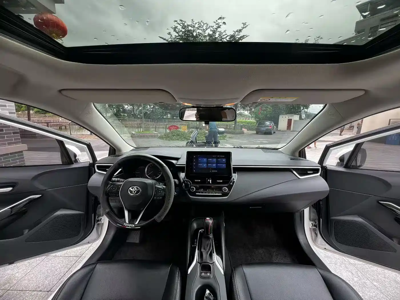 Toyota Corolla 2023 1.8L Smart Hybrid Dual Engine Flagship Edition фото 4