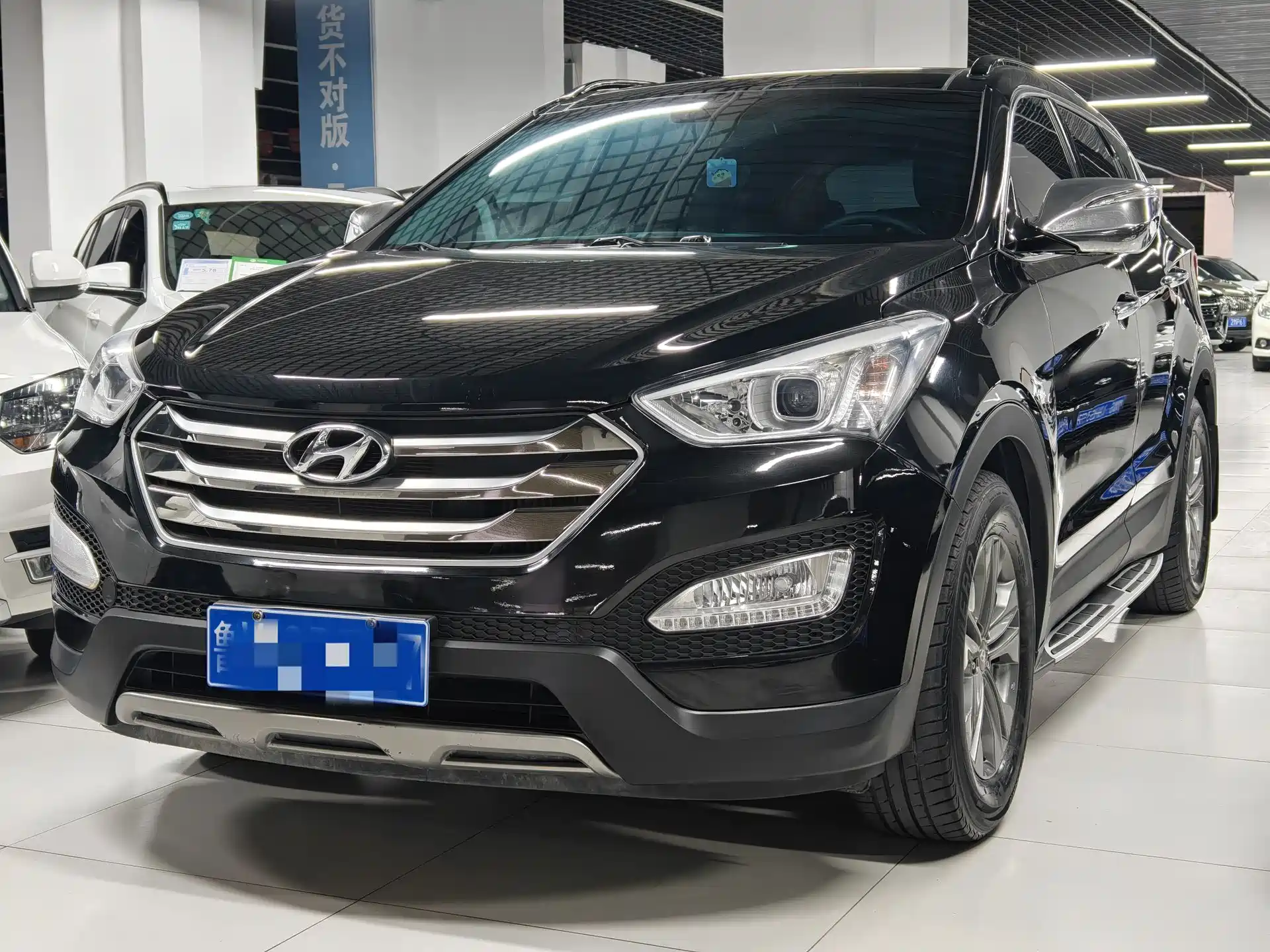 صورة 1 - Hyundai Santa Fe