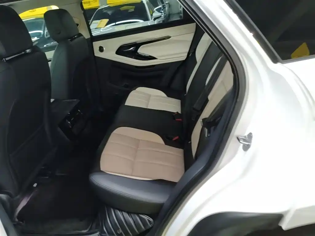 Land Rover Range Rover Evoque New Energy 2021 Range Rover Evoque L P300e Luxury фото 17