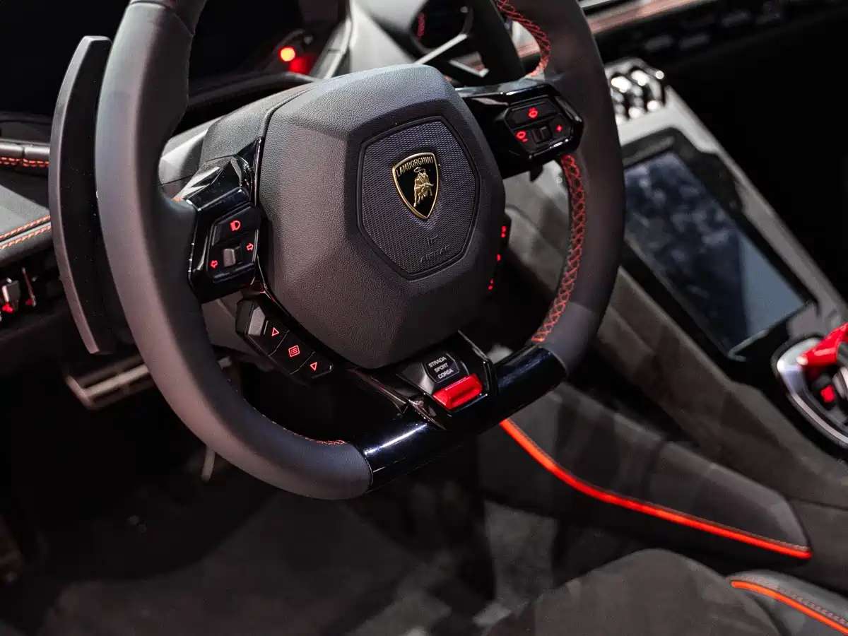 Lamborghini Huracán 2023 Huracán Tecnica фото 28
