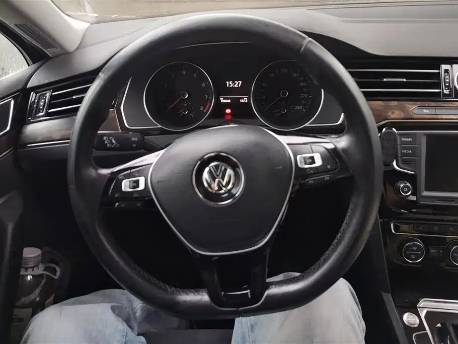 Volkswagen Magotan 2017 330TSI DSG Luxury фото 15
