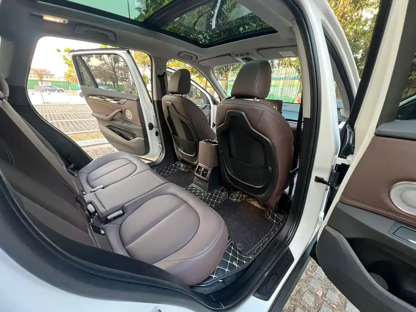 BMW X1 2022 sDrive25Li Leading фото 16