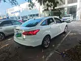Фото 7 - Ford Focus